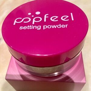 Sheer Matte SETTING POWDER Popfeel PINK Lightweight Lasts FM02 .28 OZ Exp 2027
